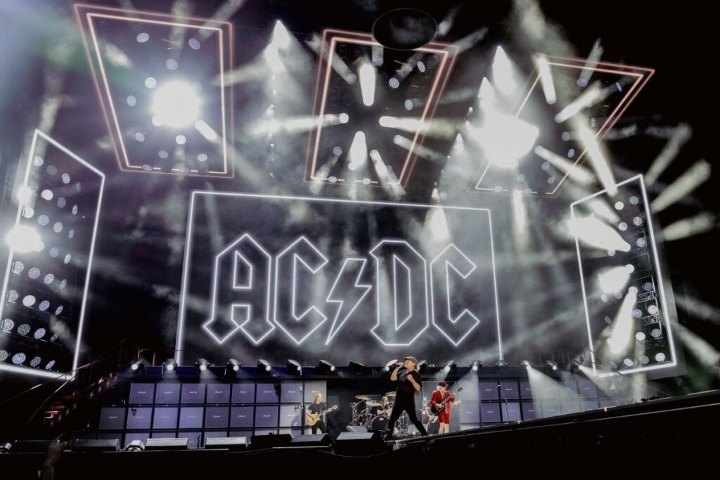 AC/DC ROCK SPAIN'S SEVILLA